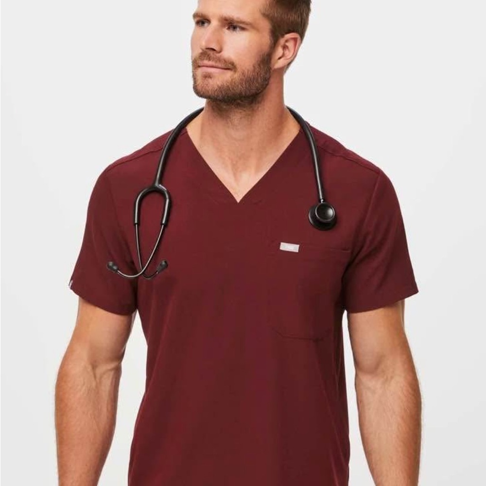 Chisec Three-Pocket Scrub Top™
